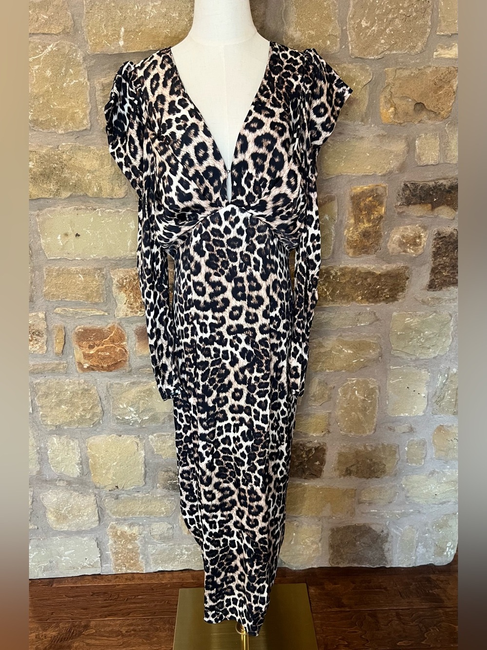 NWT FARM Rio Cream Leopard Print Dress M Plunge Neck Statement Sleeve $230
